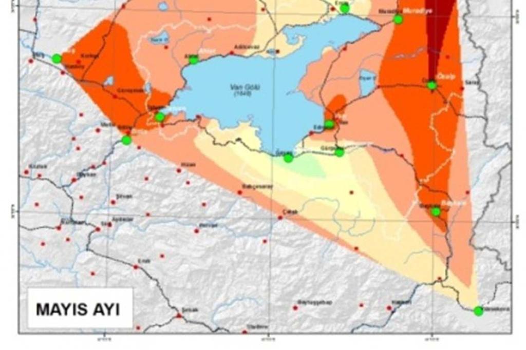 r = ( x x) ( y y) ( x x) ( y y) 2 2 Burada x gözlem yapılan yıl sayısını, y ise analiz