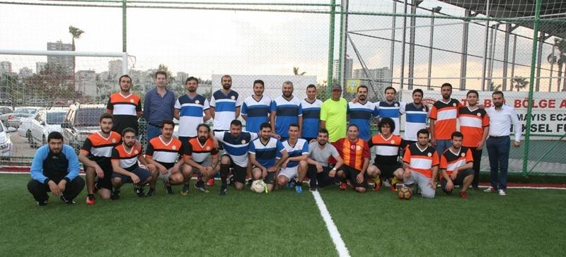 14 MAYIS 2017 14 Mayıs Eczacılık Bayramı kutlama etkinliklerinde düzenlenen Futbol turnuvasının final maçı yapıldı.