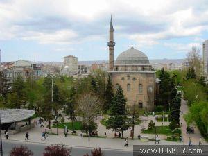 Kayseri Kurşunlu Camii Caminin kubbesi ve üzerine kurşun döküldüğü