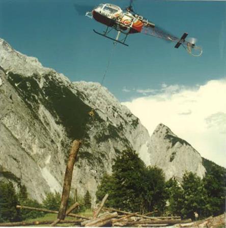 7.2. Orman Ürünlerinin Helikopterlerle Taşınması Orman ürünlerinin helikopterlerle taşınması, 1950 li ve sonrası yıllarda ilk olarak Amerika Birleşik Devletlerinde yapılmıştır.