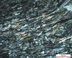 karakteristik özellikleri Kaya Grupları Genel Doku Mineral Parajenezi Karakteristik Özellik Mikrofoto 1-