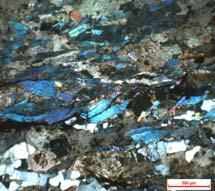 Kalsit+muskovit+kuvars Lepidoblastik dokuda gelişmiş muskovit mineralleri ile eş boyutlu