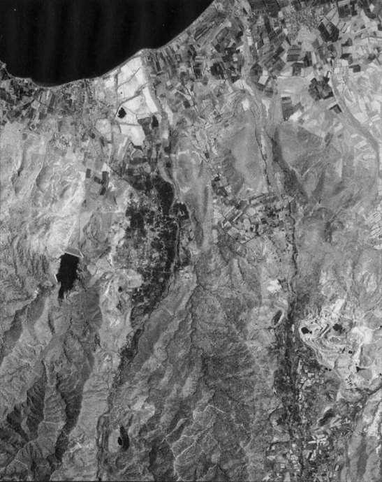 Şekil. 3. 4. Lefke böl gesi nin yeryüzü şekilleri ni gösteren hava fot oğrafı ( Cohen, 20