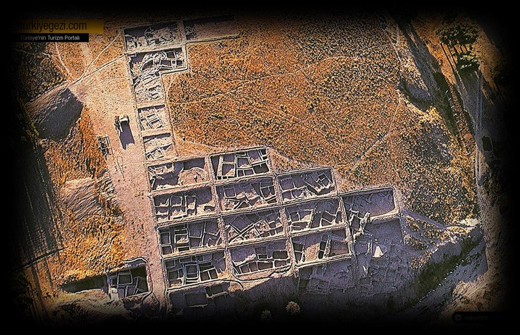 AŞIKLIHÖYÜK: Aşıklıhöyük, Aksaray ilinin yaklaşık 25 kilometre güneydoğusunda, Gülağaç