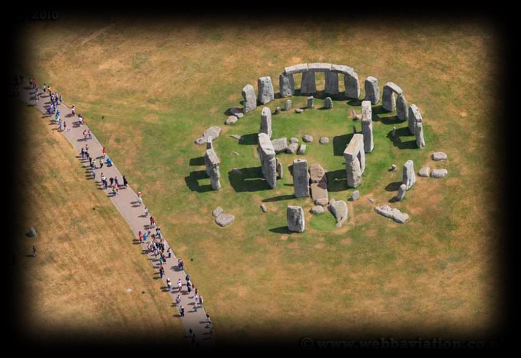Stonehenge İngiltere nin Salisbury Ovası nda bulunan Stonehenge ağırlıkları 4 ile 50 ton arasında