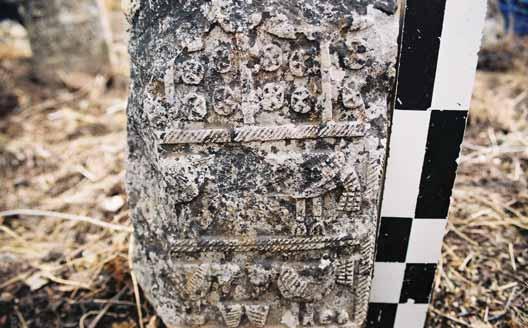 3.4.13. DİKBOĞAZ KÖYÜ MEZARLIĞINDAKİ ASKER KABRİ Kabir yazısız ve tarihsizdir. Baş ve ayak şahideli, sandukalı formdadır.