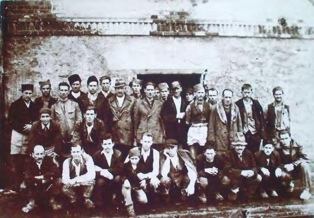 Miniranje kazana i ložišta Prvim oslobođenjem Tuzle 1943. godine, Solana je normalno radila, a proizvedena so se otpremala na slobodnu teritoriju.