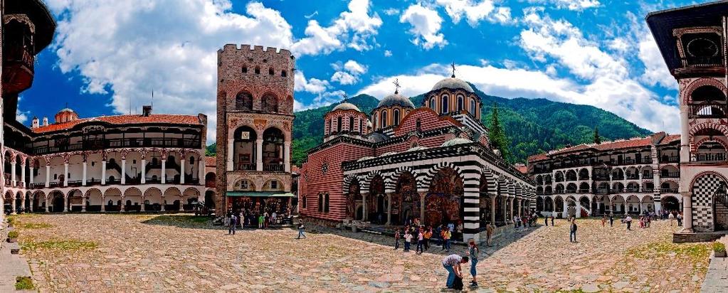 Gezimizin İkinci Gecesi Sofya ( 2 ) RİLA MANASTIRI Rila Manastırı (Rila Monastery) Bulgaristan'daki en büyük ve en popüler Doğu Ortadoks manastırıdır. Başkent Sofya'nın 117 km.