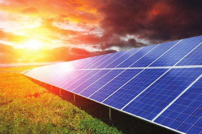 6 ENERJİ GÜNDEMİ Binalara Kurulan Güneş Enerjisi Sistemleri 7,5 Yılda Maliyetini Amorti Ediyor Mersin Elektrik Mühendisleri Odası Başkanı Seyfettin Atar, çatılara kurulacak sistemin 7,5 yılda