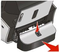 1 Önlü arkalı düğmesine basın ve önlü arkalı üniteyi çekin.