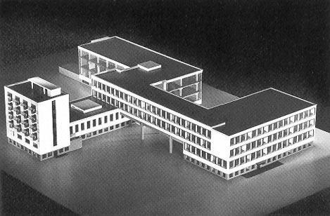 Ceyhun Konak 276 Resim 1. Bauhaus'un Dessau'da Walter Gropius tarafından tasarlanmış merkez binası maketi, 1925-26 Bauhaus'un sanat anlayışı, kitlelerin sorunlarına çözüm getirmekti.