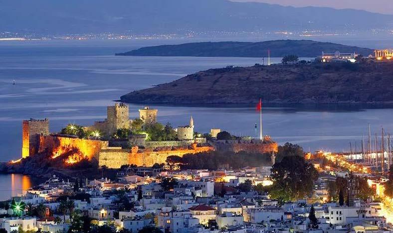 normal villa veya tatil köyü tatilinde yakalanması zor lüksün tadını çıkarın. Yunan adalarındaki liman ücretleri dahildir.