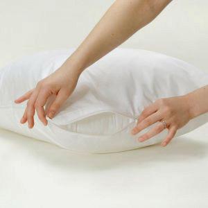 Yastık kılıfları Yastık kılıfı, yastığın kirlenmesini önlemek amacıyla kullanılır.