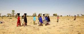 Günleri su ile ev arasında geçen kadınlar için su kuyusu, köylerine elektriğin gelmesinden