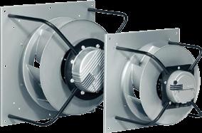 EC motorlu plug fanlar, DC motor teknolojisine sahip AC beslemeli fanlardır. DC motorun yüksek elektrik verimliliğini sağlarken üzerlerinde bulunan konvertör ile AC şebekeye bağlanabilmektedirler.