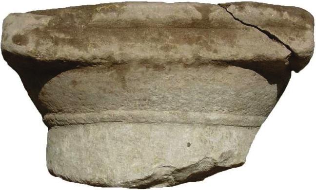 Başlıklar arasında ölçü, malzeme ve tarih olarak farklı örneklerin tespit edilmiş olması, Korinthos düzenindeki yapıların çoğunluğunu ve yaygınlığını ortaya koymaktadır. Tespit edilen örnekler MS II.