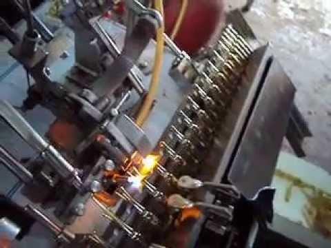 Çıkış Magazini Otomatik Ampul Dolum Makinesi Sıvı Dolum Makinesi Lineer Hat Dolum Tipi