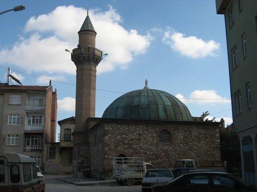 2. Mescidler : Anadolu'da mescid, minberi olmayan küçük mahalle camileridir.