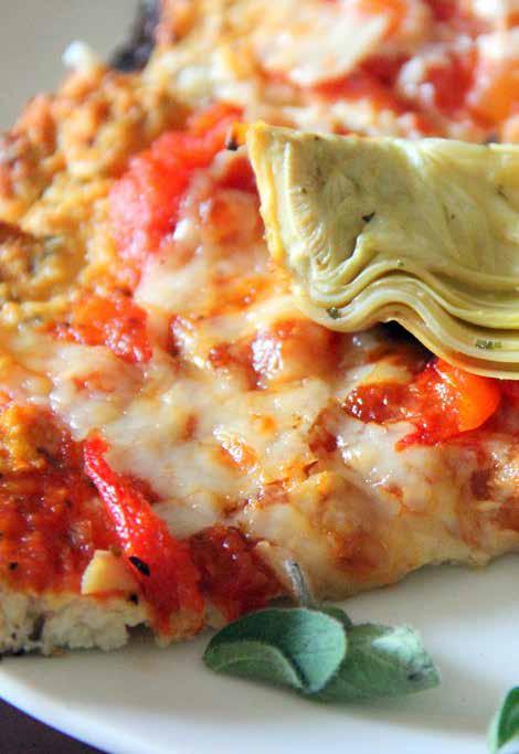 6. Az Yağlı Karnıbahar Pizzası 11 Malzemeler (2 Kişilik): Hamuru için» 2 fincan rendelenmiş karnıbahar» 1/2 fincan organik yoğurt» 1 organik yumurta» 1 çay kaşığı İtalyan baharatı (toz baharatlardan