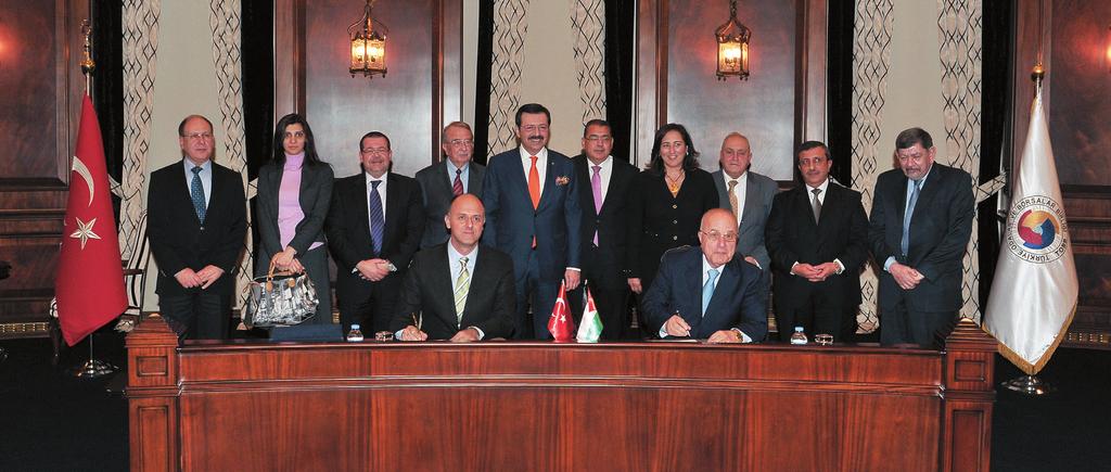 TOBB ETÜ ve Petra Üniversitesi arasında m TOBB Başkanı M. Rifat Hisarcıklıoğlu ve Ürdün heyeti şahitliğinde, TOBB ETÜ yle Ürdün Özel Petra Üniversitesi arasında işbirliği anlaşması imzalandı.