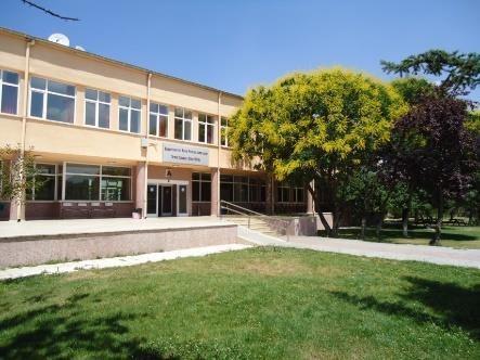 Türkiye Cumhuriyeti nin bilim, eğitim ve öğretim meşalesi olarak kurulan ilk büyük üniversitelerden birisidir.