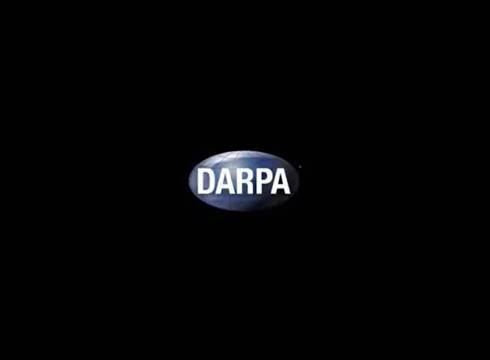 25 Eylül 2008 - DARPA Deep Learning Workshop 2009 - DARPA insansız hava araçlarının düşman toprakları üzerinde elde ettiği görüntü ve videoların karargâha aktarımıyla oluşturulan büyük veri (BigData)