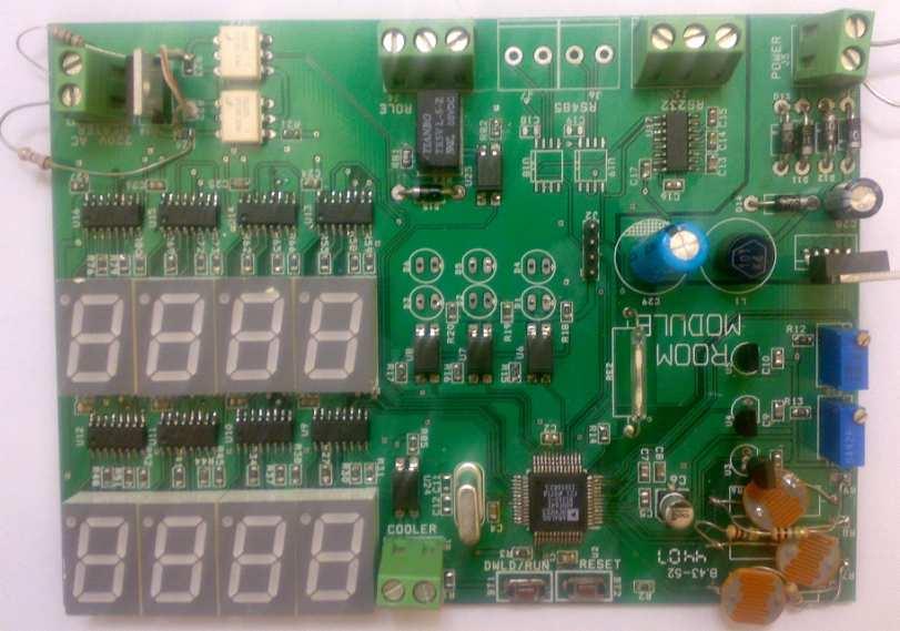 45 Şekil 3.41 PCB resmi (dizili) 3.3.1.4.1 Sıcaklık Sıcaklık kontrol devresinde odanın içerisindeki sıcaklık bilgisi TMP35 sıcaklık sensörü yardımı ile okunur.