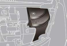 Pratik bilgiler Motor bölümü sigortaları Sigorta kutusu motor bölümünde akünün yanına yerleştirilmiştir. Sigorta tablosu Sigorta N Amper (A) İşlevler F 5 Korna. F 0 Ön / arka cam yıkayıcılar.