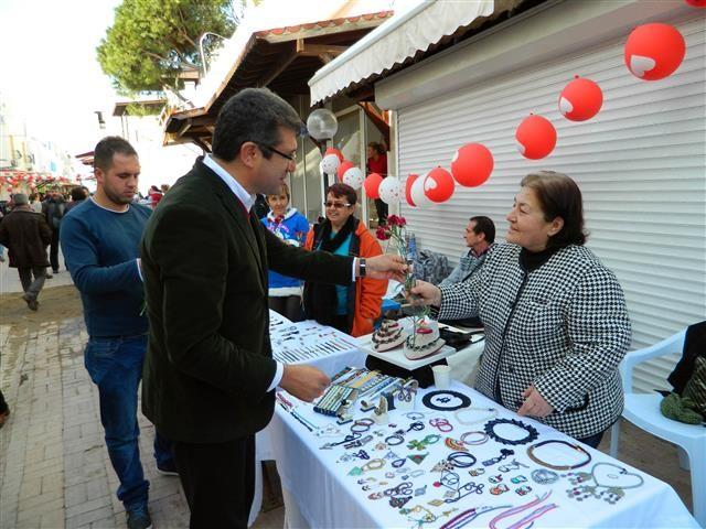 Bodrum Elele Derneği nin destekleriyle bu yıl ilki gerçekleştirilen Sevgi Panayırı, üç gün boyunca Turgutreislilerin uğrak yeri oldu.