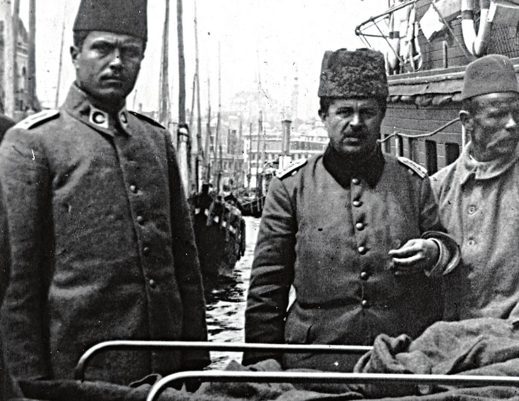 yaralıları gemilerle İstanbul a