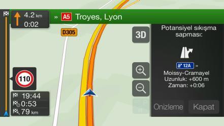 Uygulama, alınan trafik olayları bilgisini otomatik olarak hesaba katar.alpine Navigation System içerisinde herhangi bir ayar yapmanız gerekmez.