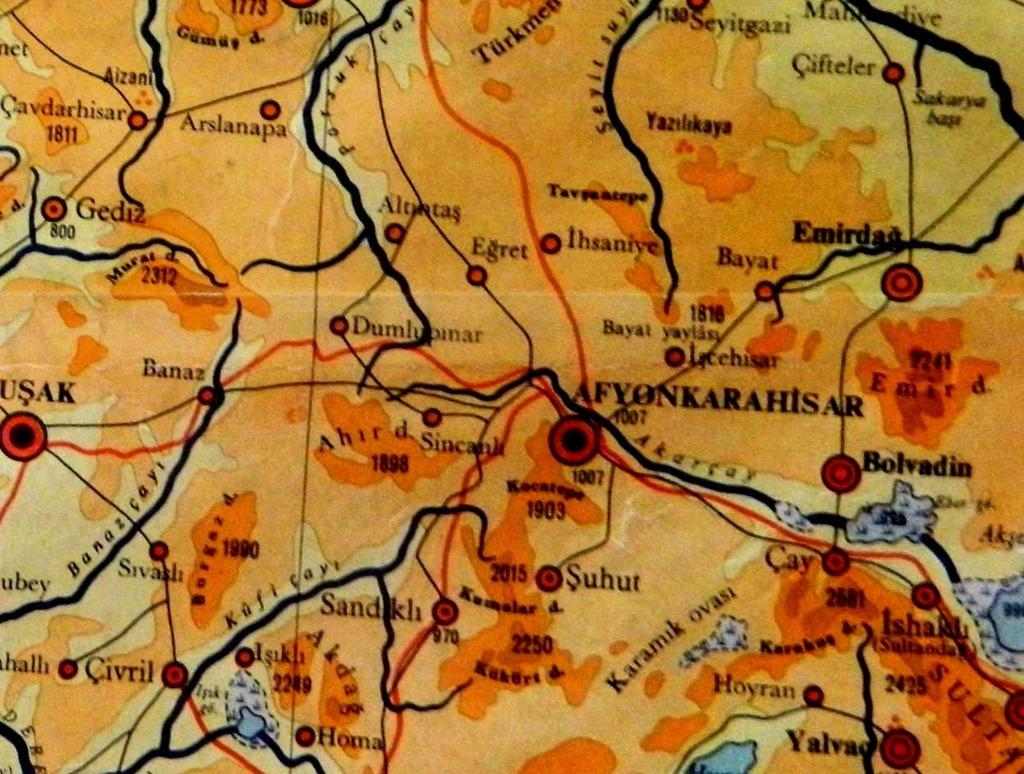 SİNANPAŞA (Sincanlı) Ovası: Afyonkarahisar'ın batısında Ahır Dağı'nın kuzeyinde yer alan ovadır.