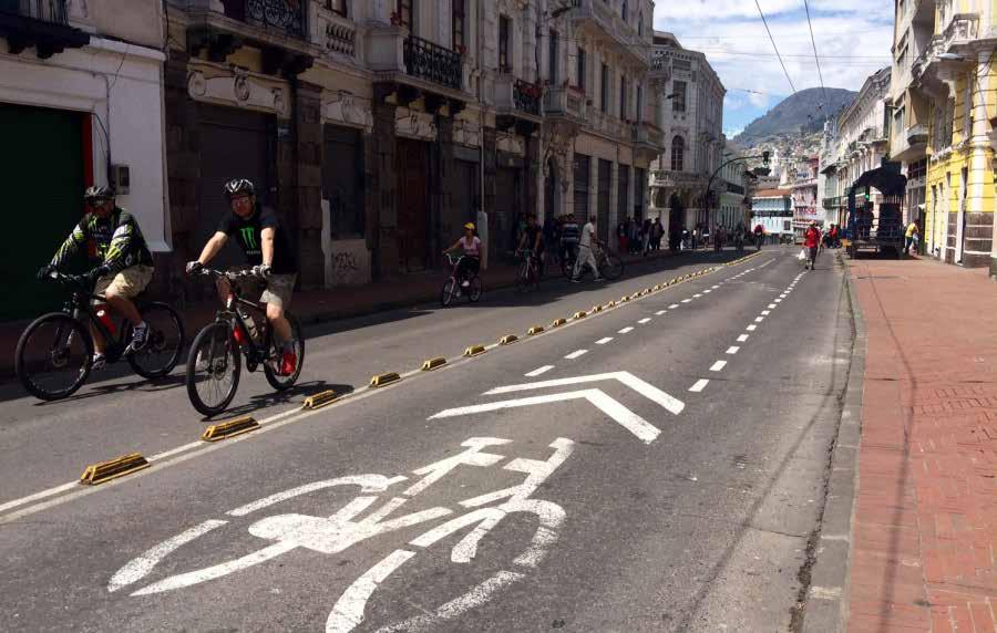 JENNIFER LENHART, WWF SWEDEN Quito (Ekvador) sakinleri Ciclopolis etkinliğinde Pazar günleri yolların trafiğe kapatıldığı bu etkinlik ile bisiklet kullanımı özendiriliyor, daha sürdürülebilir ulaşım