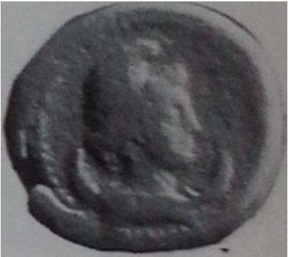 Lane 1975, 72. Plate XXVI. Prymnessus 1. Ön yüz: Yıldızlı şapkasıyla Mēn büstü. Arka yüz: Ayakta Hygeia ve elinde kaptan yılan besleyen büstü. Lane 1975, 73. Plate XXVI. Prymnessus 2.