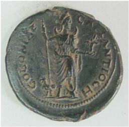 Lane, 1976: 56-58). Şehrin bilinen en erken paraları M.Ö. 1. yy'ın sonlarına tarihlenmiştir (Taşlıalan, 1997: 5 ).