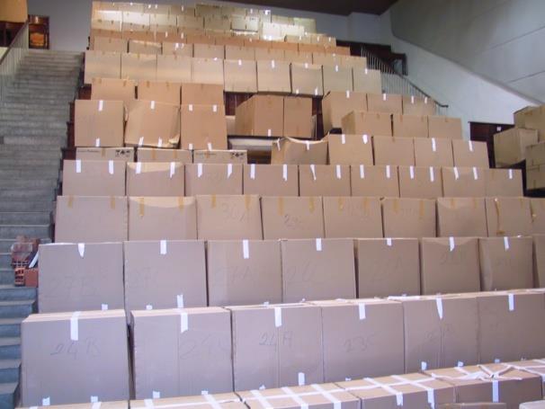 17 Ağustos 1999 Marmara depreminde ISTE nin bulunduğu binanın hasar görmesi nedeniyle, herbaryum örnekleri 350 kutu