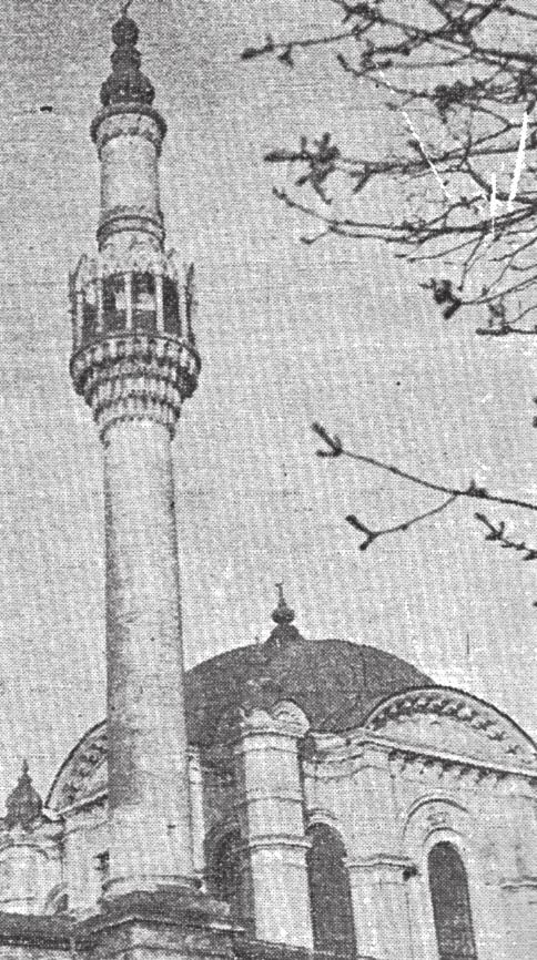 8- İstanbul Küçük Mecidiye Camii Cephesi (Kaynak: VİBMA) Kapalı Şerefeliler