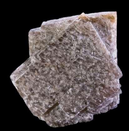Sanidin (K 0.75 Na 0.25 AlSi 3 O 8 ) Adı, 1808 de Alman mineralog Karl Wilhelm Nose tarafından Yunanca sanis (=tahta) ve eithos (=şekilli) kelimeleriden türetilmiştir.