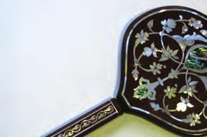 ç. Tezhip Sanatı Tezhip, İslam kültürüne özgü kitap süsleme sanatıdır. Tezhip sanatçılarına müzehhip denir.