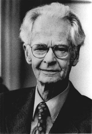 Burrhus Frederic Skinner (1904 1990) Amerikalı psikolog Öğrenme davranışlarda meydana gelen değişikliktir