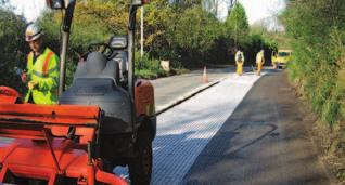 University of Nottigham daki bağımsız araştırma gösterdi ki Tensar geogrid güçlendirmesi termal olarak oluşan çekme gerilmelerinin zayıf asfalt katmanına ulaşmasından korumaktadır, böylece termal