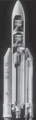 36 4.1.2. Hava ve uzay endüstrisi Köpük metallerin ve hafif yapıların hava-uzay endüstrisindeki kullanımı otomotiv endüstrisindeki ile benzerlik göstermektedir.