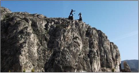 Amasya nın Biyoklimatolojik Koşullarının Turizm Yönünden İncelenmesi Foto 2.Ferhat İle Şirin Anıtı 2.