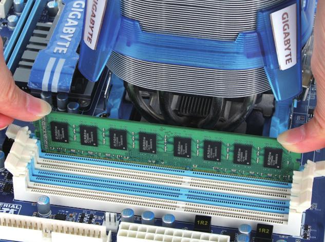 Çentik DDR3 DIMM DDR3 bellek modülünde, sadece bir yönde takılabilmesini sağlayan bir çentik bulunmaktadır.