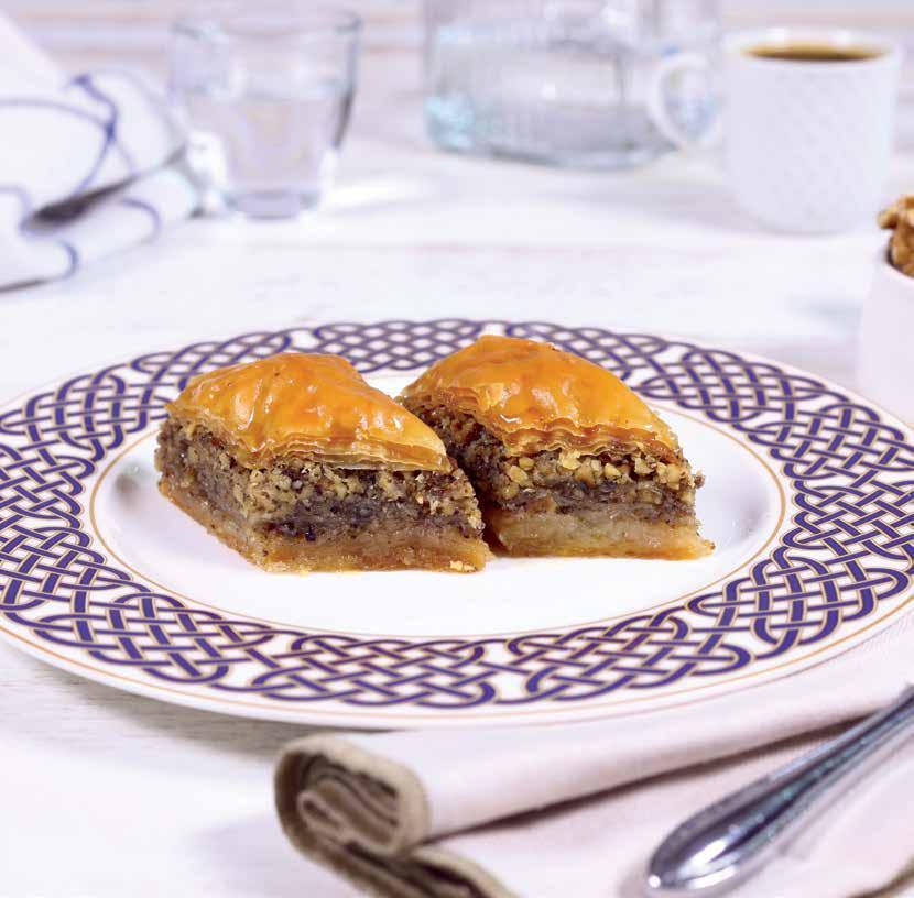 WITH WALNUT CEVİZLİ EV BAKLAVASI Code: 90 Fıstıklı Baklava With Pistachio