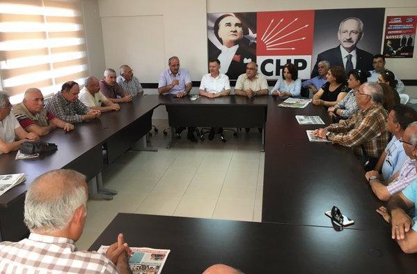 CHP Yenişehir İlçe Başkanlığında örgüt yöneticileri ve