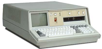 IBM 5100 taşınabilir bilgisayar, 1975 yılında 25kg olarak piyasaya sürüldü.