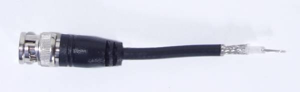 Koaksiyel (Eş Eksenli) Kablo Konnektörü BNC ismini süngü şeklindeki kilitleme şeklinden ve bulan kişinin isim ve soy isminden