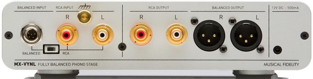 Right in 4 + Right in XLR Balanced output connections: EIA Standard R 1 Pin: Function: