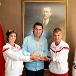 Balkan Veteranlar Atletizm Şampiyonası na katılacak sporculara başarılar dileyen ve ödül veren Kocadon, Gördüğünüz gibi artık 50 li yaşlar spor için asla geç olmayan yaşlar.